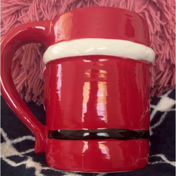 Holiday Style Santa 🎅 Mug - Picture 3 of 5